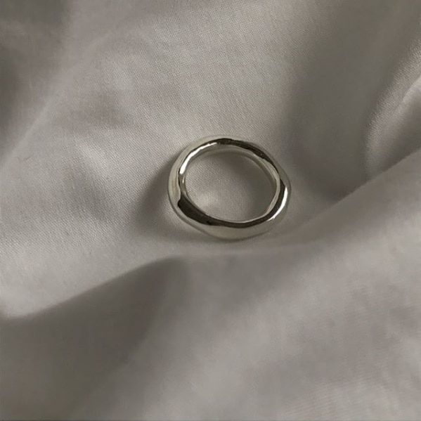 silver bold ring